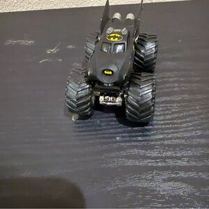 Hot Wheels Batman Monster Truck Diecast Toy Car‎ Black Yellow Logo